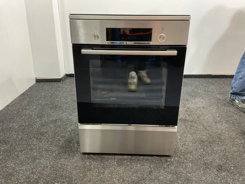 Bosch inductiefornuis HLS59D351 - Serie 6 - Vrijstaand