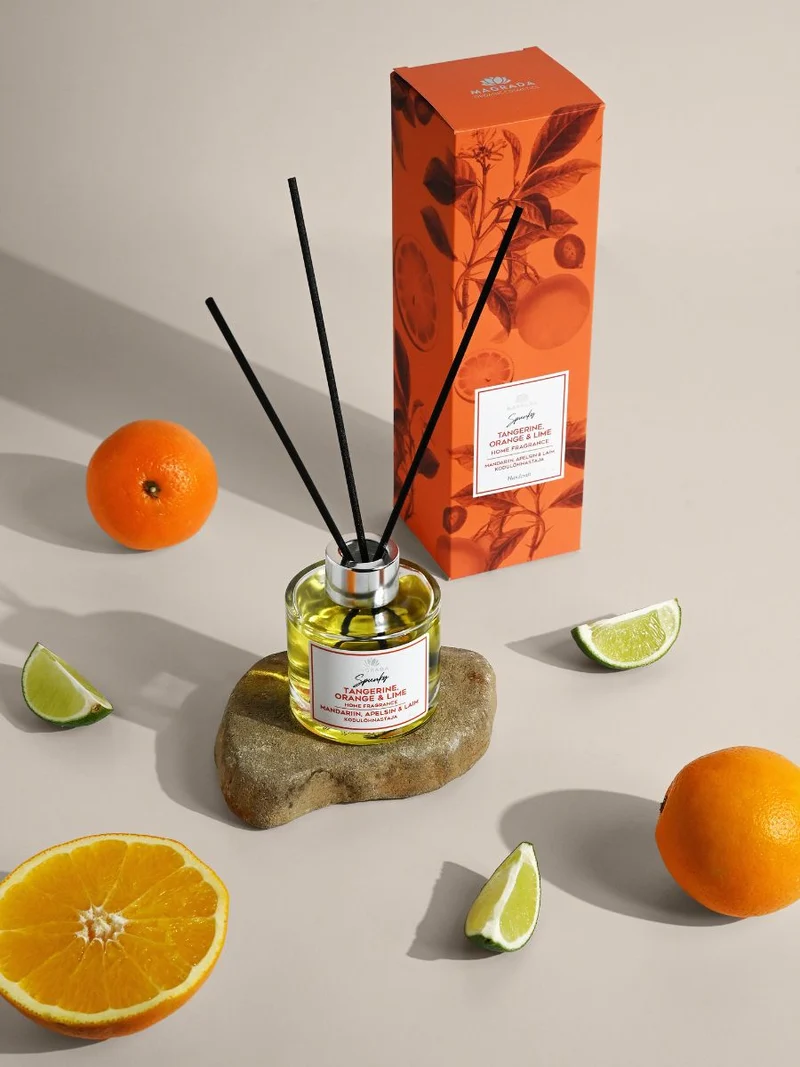 Magrada Huisparfum met Geurstokjes — 'Spunky': Mandarijn, Sinaasappel & Limoen (100 ml)