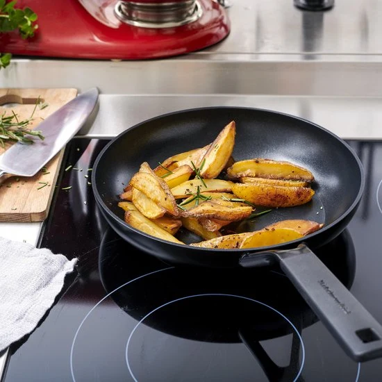 KitchenAid Classic Forged Aluminium koekenpan ø24cm zwart