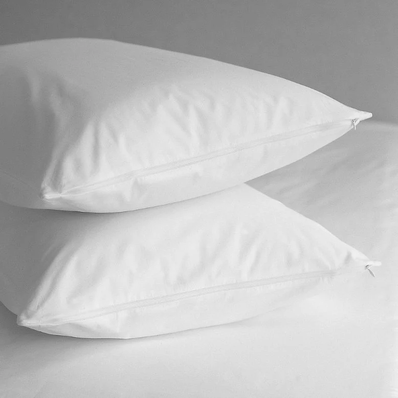 180 TC Poly cotton zipped protectors