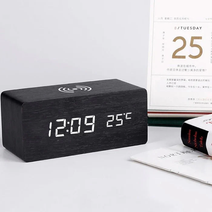 Houten Wekker met Draadloos Opladen LED Display Tijd Datum Temperatuur Stemactivatie Slaapkamer Bedlampje | Sansoti