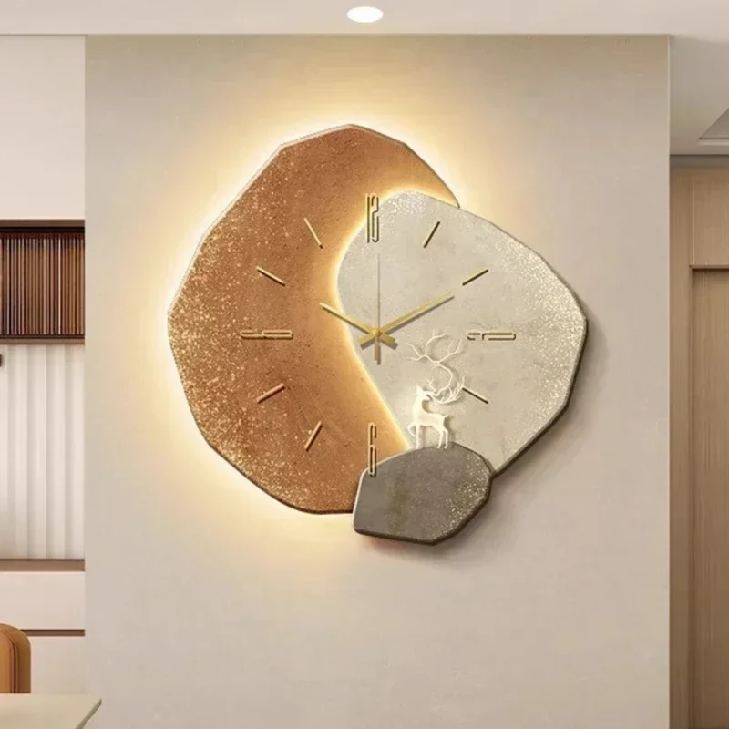 Houten Wandklok met LED Lamp | Stijlvol & Praktisch Design