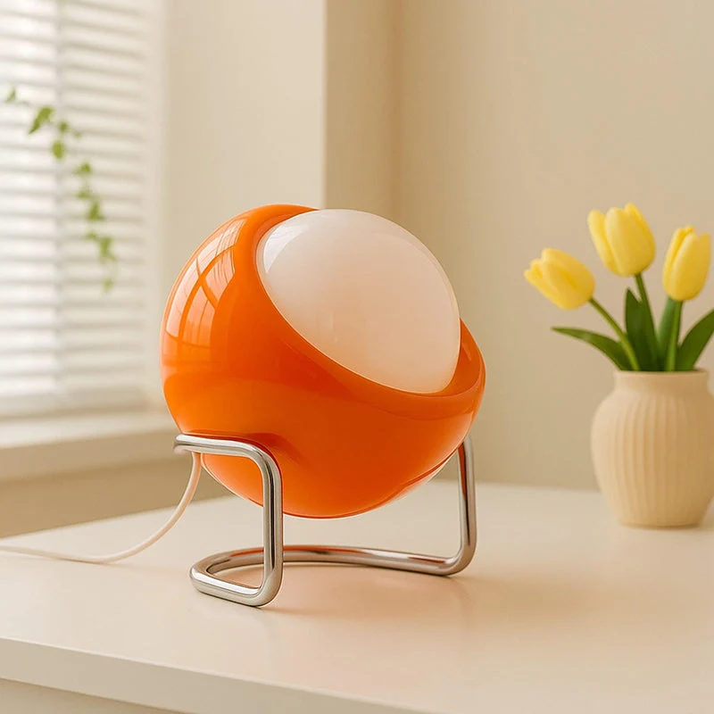Mid-Century Tafellamp met Gekleurde Glazen Bol en Roestvrij Stalen Voet – Retro Design Verlichting voor Slaapkamer en Woonkamer | Sansoti
