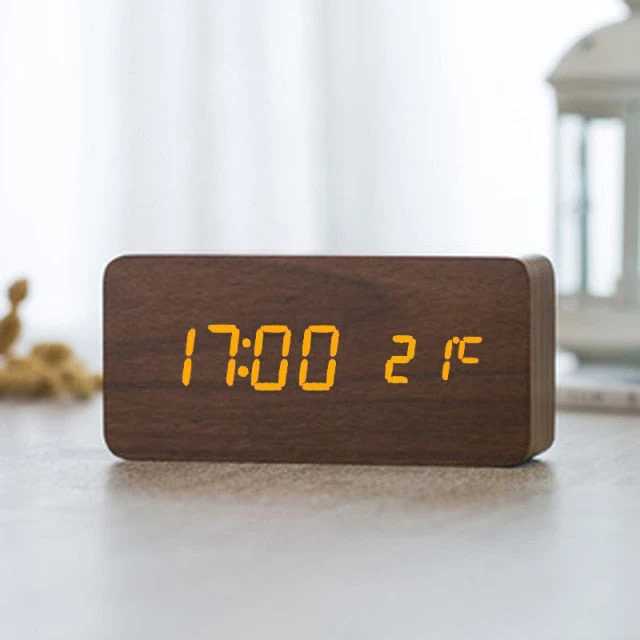 Minimalistische Digitale LED Wekker met Spraakbesturing