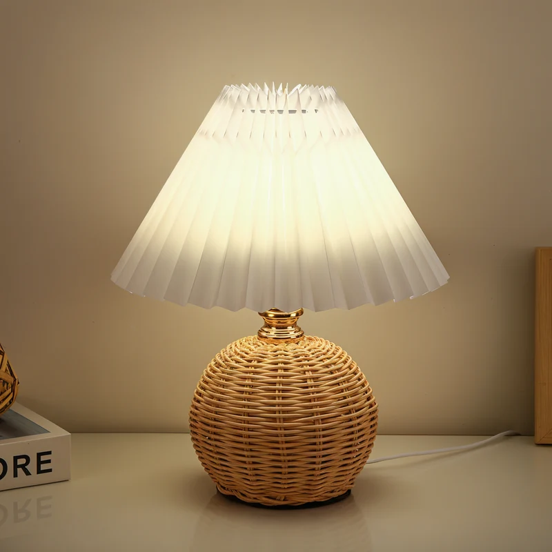 Loomlight - Stijlvolle retro tafellamp van riet